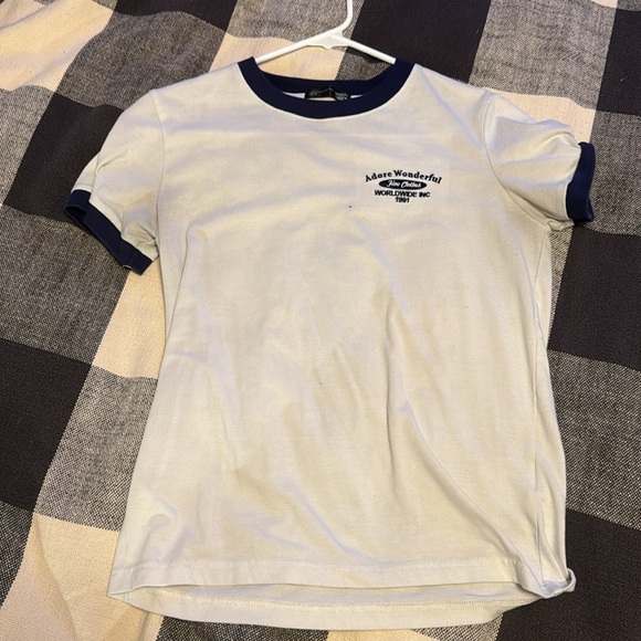 graphic contrast trim tee - Picture 3 of 3